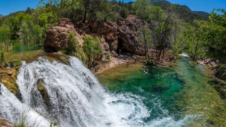 Fossil Creek Waterfall wallpaper