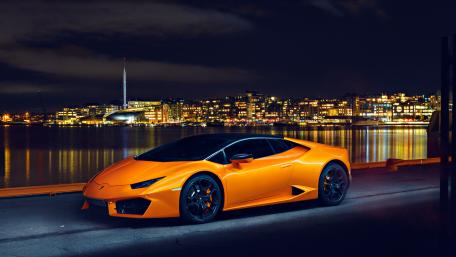 2018 Lamborghini Huracan wallpaper
