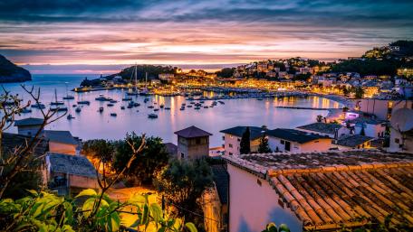 Port de Soller, Mallorca wallpaper