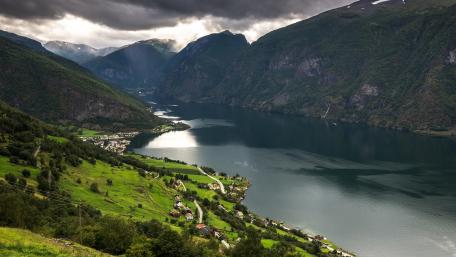 Aurlandsfjord wallpaper