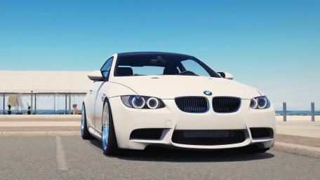 White BMW wallpaper