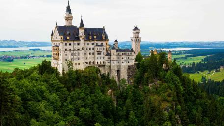 Neuschwanstein Castle in Germany wallpaper
