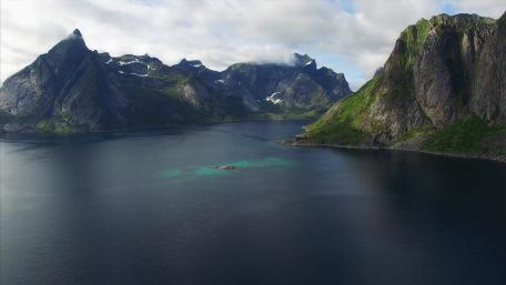 Reinefjord wallpaper
