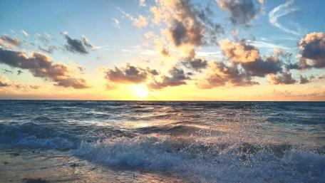 Sunrise at Mayan Riviera wallpaper