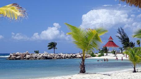 Beach at Grand Bahia Principe Jamaica wallpaper