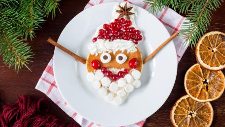 Santa Claus dessert wallpaper