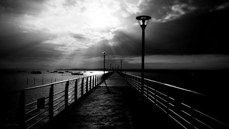 Black and white pier wallpaper