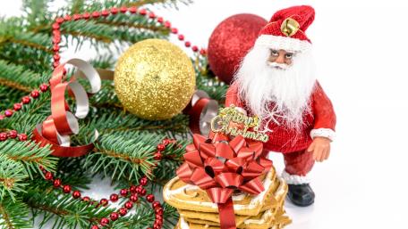 Santa Claus figure wallpaper
