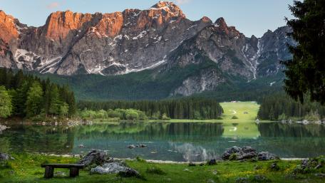 Serene Reflection in Mountain Wilderness wallpaper