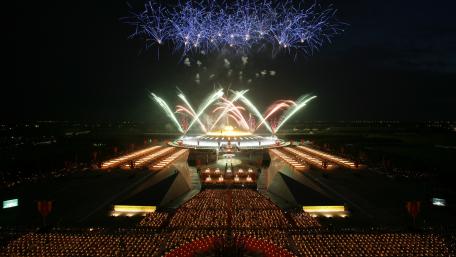 Fireworks at Wat Phra Dhammakaya Temple wallpaper