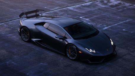Black Lamborghini Huracan wallpaper