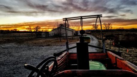 Rustic Charm of the Countryside at Dusk wallpaper