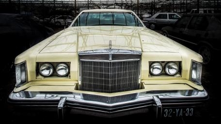 Lincoln Continental Mark V wallpaper