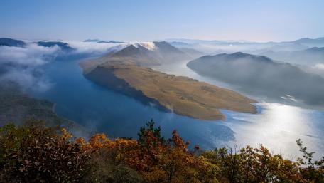 The Yalu River wallpaper