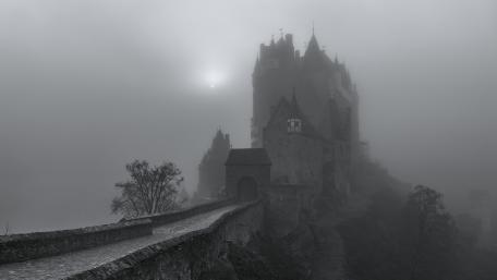 Eltz Castle (Burg Eltz) wallpaper