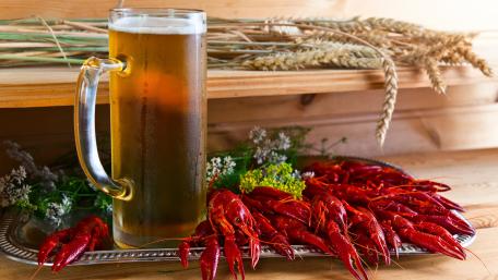 Crawfish with beer wallpaper