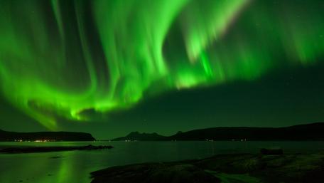 Dancing lights wallpaper