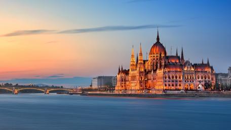 Hungarian Parliament Building (Budapest) wallpaper