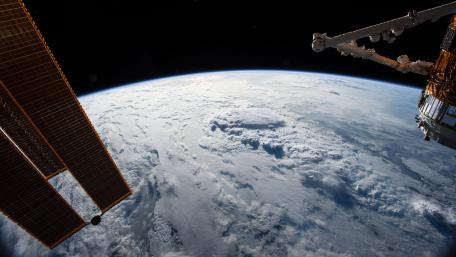 Sunlight Shines on the International Space Station wallpaper