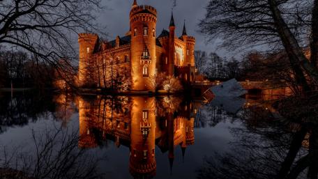Moyland Castle (Schloss Moyland) wallpaper