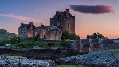 Eilean Donan Castle wallpaper