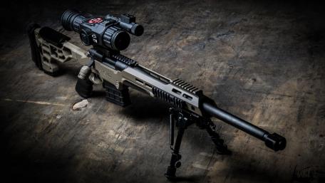 Precision Sniper Rifle in Shadow wallpaper