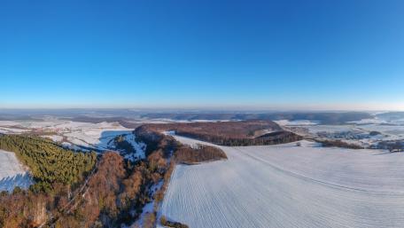 Winter's Horizon in Pristine Snowland wallpaper
