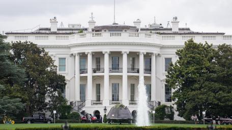 Orion at the White House wallpaper