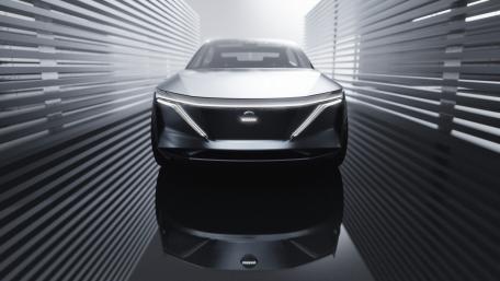 Sleek Silver Nissan Concept Car Wallpaper wallpaper