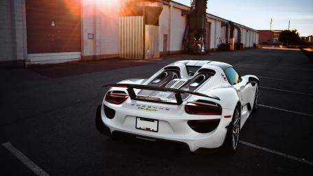 Porsche 918 wallpaper