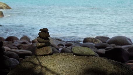 Rock balancing wallpaper