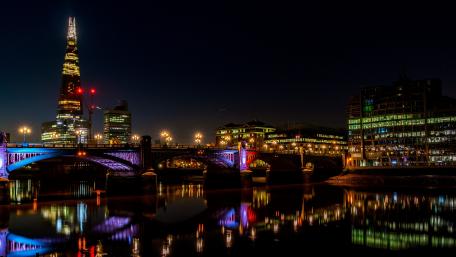 London skyline at night wallpaper