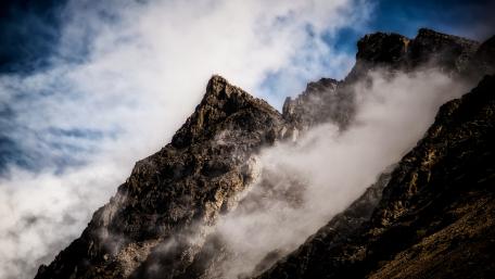 Lookin Thru The Clouds wallpaper