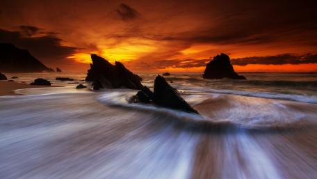 Stunning Sunset Over Rock Formations wallpaper