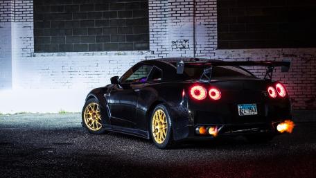 Black Nissan GT-R wallpaper