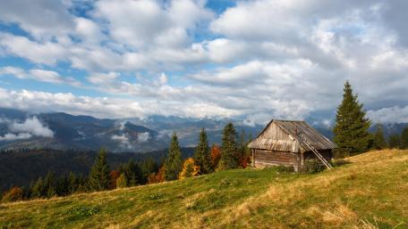 Old hut wallpaper