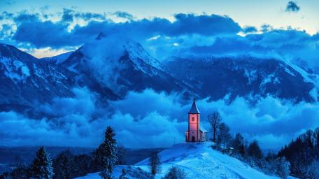 The Church Of St Primoz wallpaper