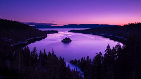 Fannette Island on Lake Tahoe wallpaper
