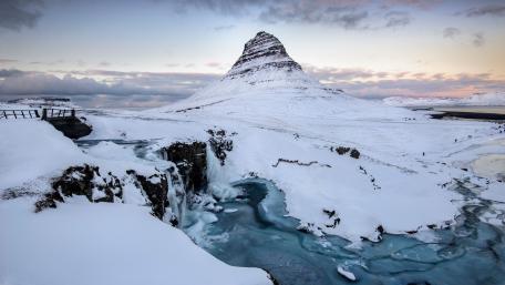 Mt. Kirkjufell and Kirkjufellsfoss waterfall  in Grundarfjörður wallpaper