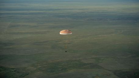 Expedition 43 Soyuz TMA-15M Landing wallpaper