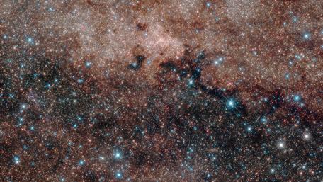 Star Cluster in the Milky Way wallpaper
