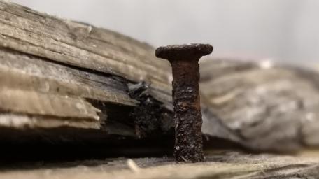 Rusty nail wallpaper