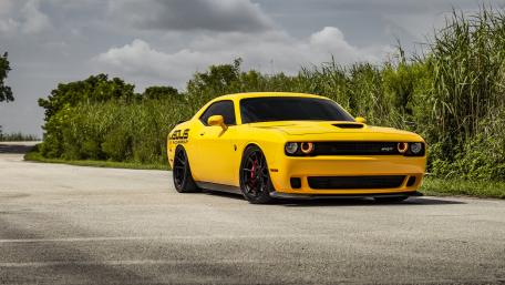 Yellow Dodge Challenger SRT wallpaper