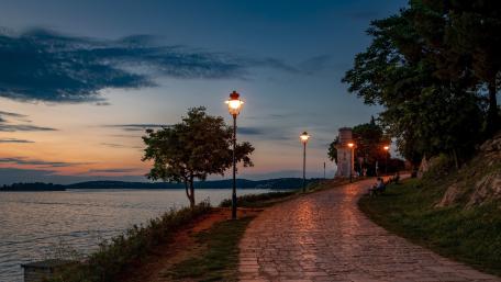 Seafront promenade in Rovinj (Croatia) wallpaper