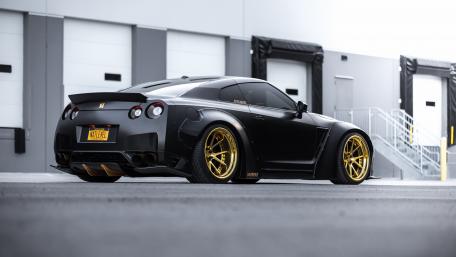 Nissan GT-R wallpaper