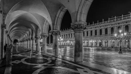 St Mark's Campanile (Venice) wallpaper