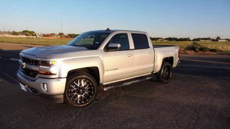 clean 2016 Silverado wallpaper
