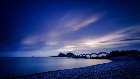 Blue hour wallpaper