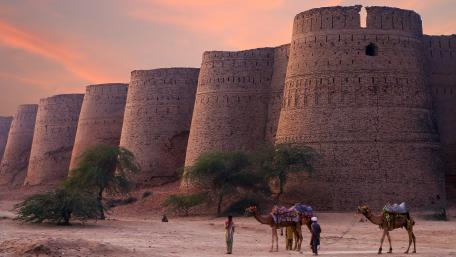 Derawar Fort (Pakistan) wallpaper