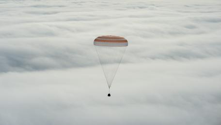 Expedition 46 Landing wallpaper